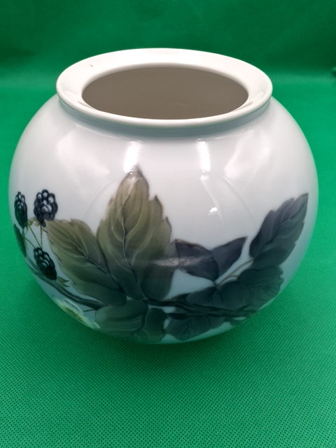 RC Brombær vase